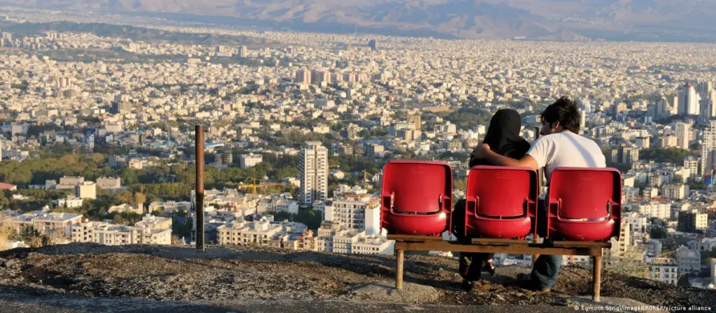 İran Çok Etnik Mozaik Yapısıyla İç Çatışmalarla Sarsılıyor