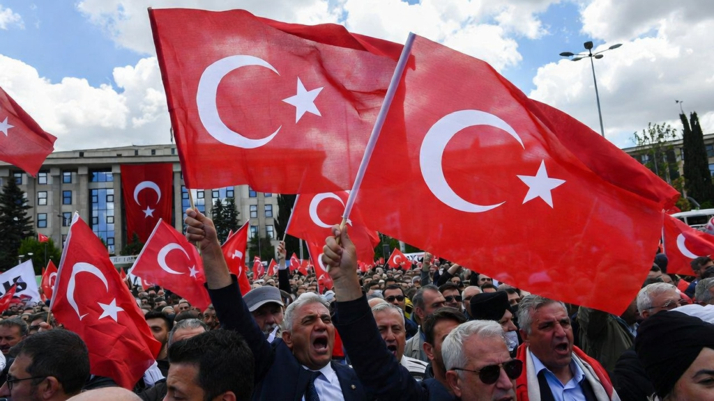 Milli Eğitim Bakanına Suç Duyurusu