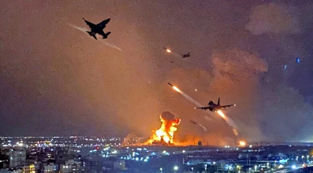 ABD-İsrail Uçakları İran'ı Vurdu