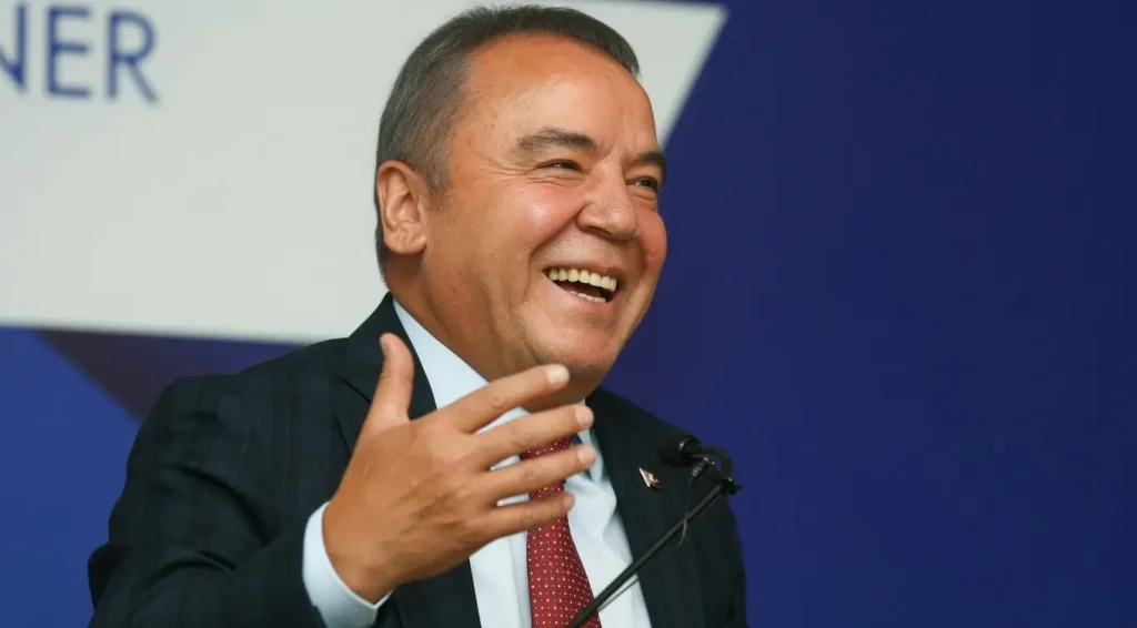 Muhittin Böcek