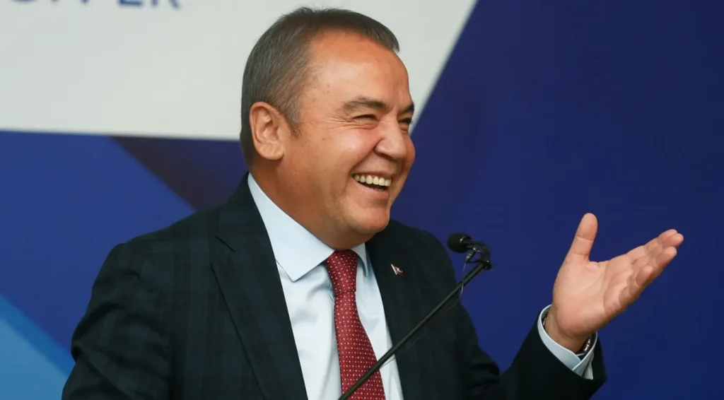 Muhittin Böcek