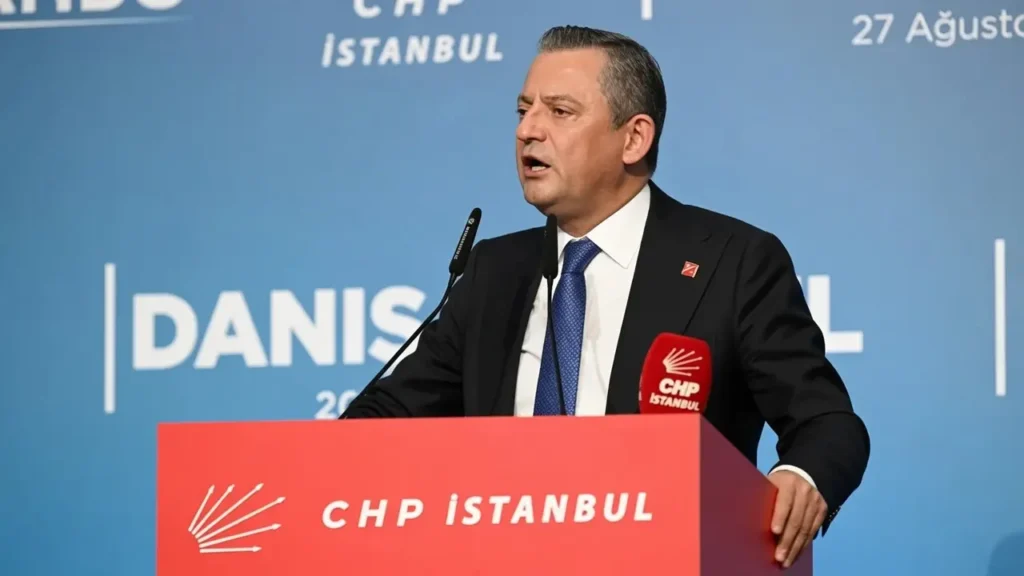 Özgür Özel Söylemleri ve CHP Siyasetindeki Retorik Değişim